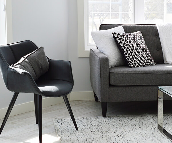 Guide des réglages des accoudoirs de chaise de bureau
